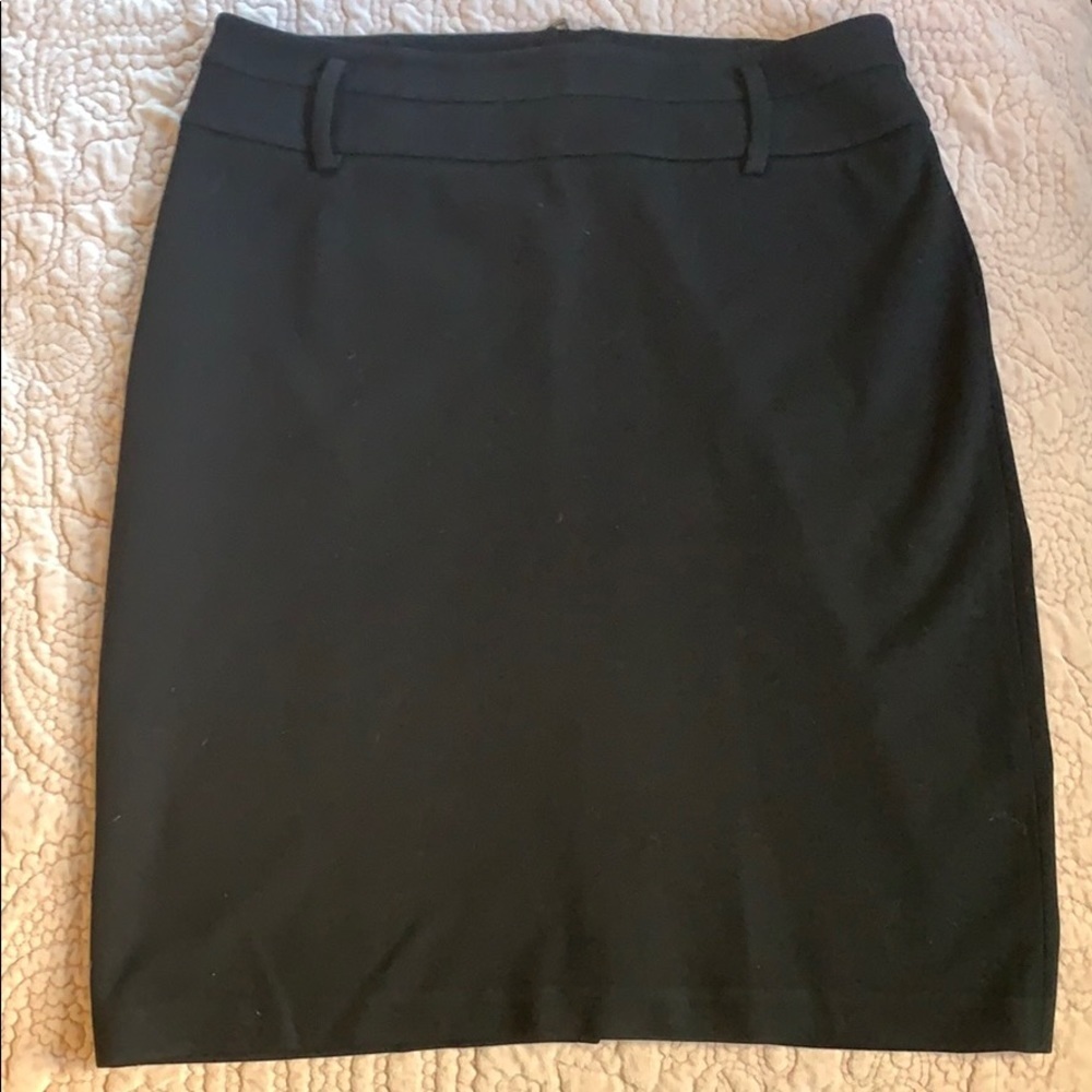 EUC Ellen Tracy Black zipper in back pencil skirt